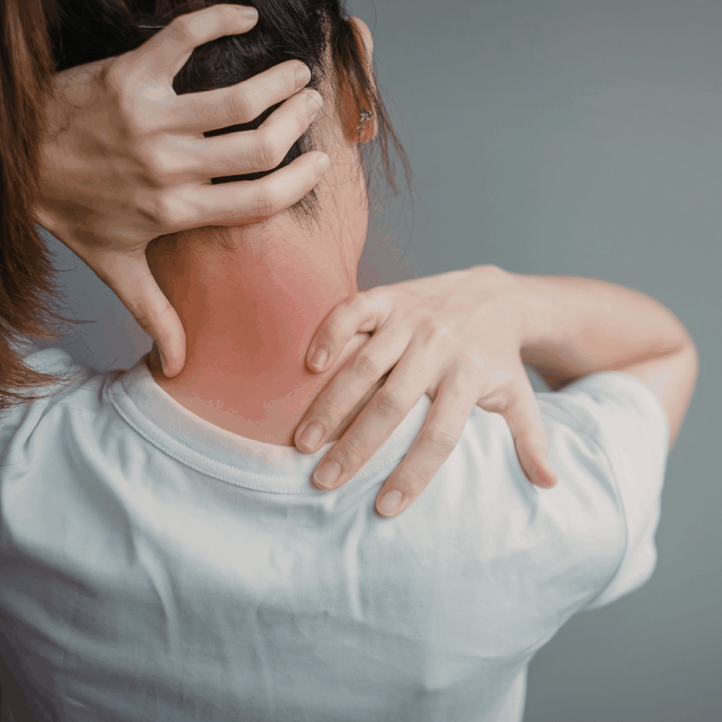 צוואר טקסט - למה הסמארטפון גורם לכאבי צוואר